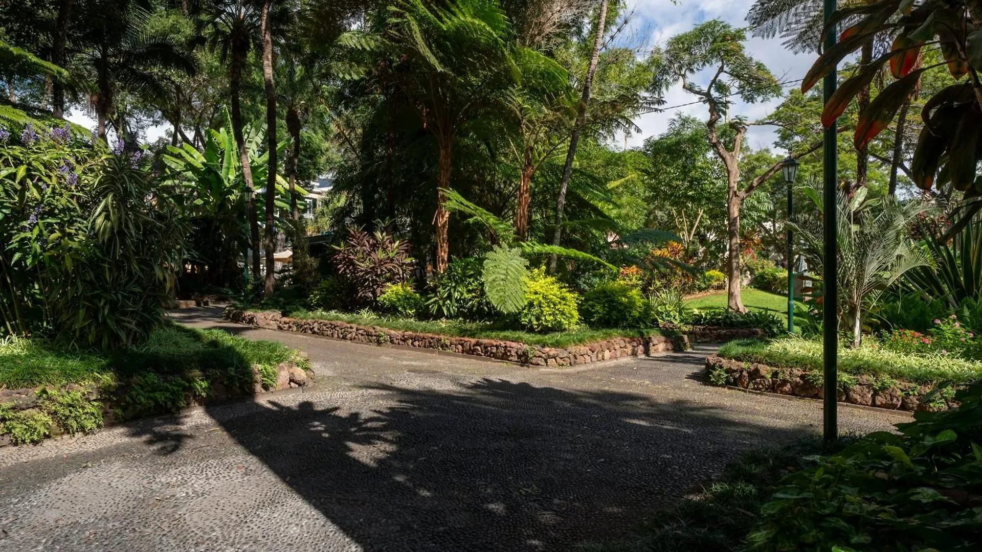 Arriaga Residence I By An Island Apart Funchal